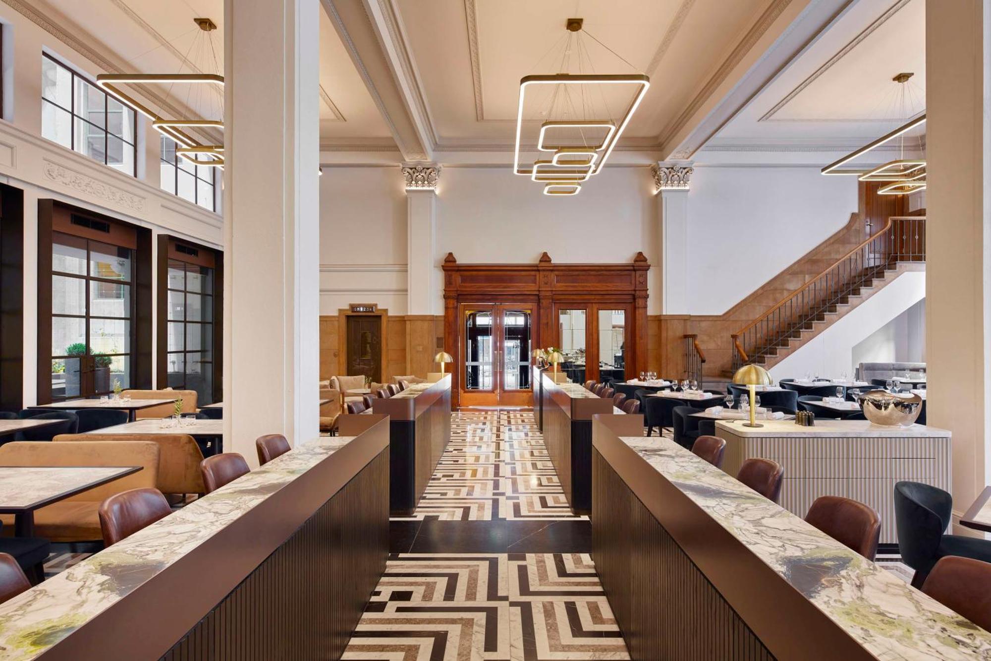 Hilton Melbourne Little Queen Street Dış mekan fotoğraf The restaurant at The Ivy, St John's Wood