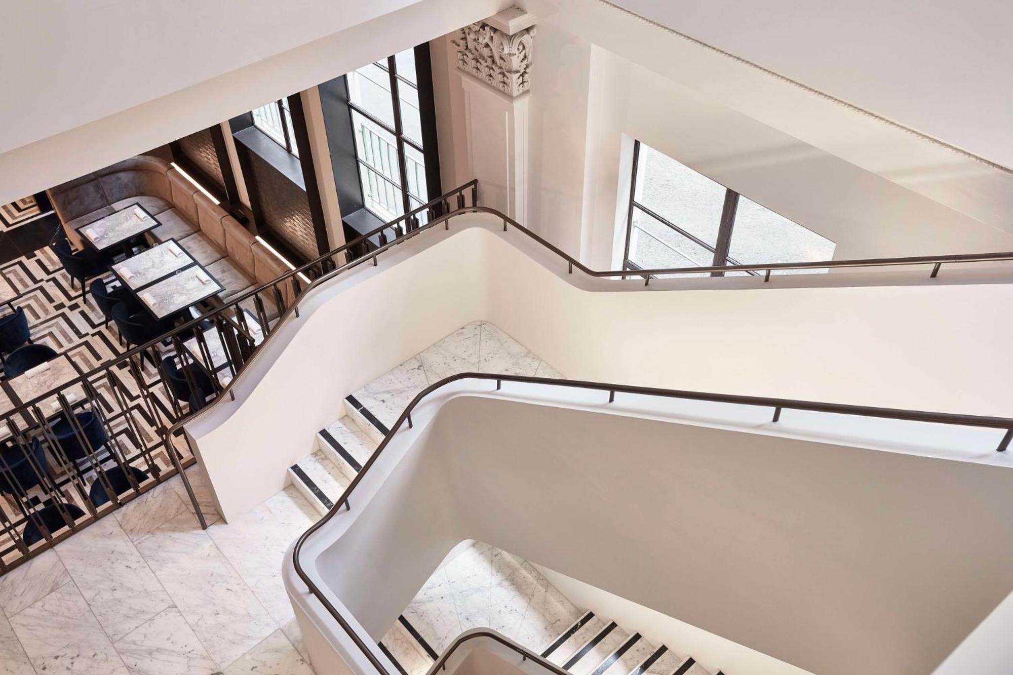 Hilton Melbourne Little Queen Street Dış mekan fotoğraf Staircase